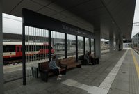 Widok na peron i pasażerów Stacja Warszawa Zachodnia 06.11.2023r. Autor Błażej Mstowski, PKP PLK S.A (25)