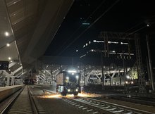 Pociąg Speno poczas prac szlifowania szyn na stacji Warszawa Zachodnia_fot. Karol Dulęba, Budimex S.A.