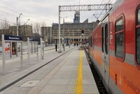 Pociąg PolRegio oczekujący na podróżnych na stacji Warszawa Główna, fot. Martyn Janduła