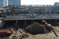 Prace podstropowe przy budowie przejścia podziemnego, konstrukcja nowego peronu fot. Artur Lewandowski