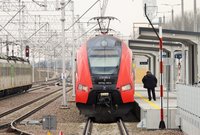 Pociąg PolRegio stojący na stacji Warszawa Główna, fot. Martyn Janduła