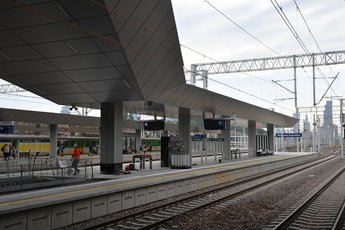 Peron nr 3, tory, centrum Warszawy_fot. Martyn Janduła