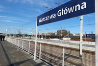 Wejście na peron stacji Warszawa Główna
