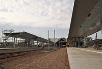 Konstrukcja nowych peronów nr 6 i 7 oraz wiaty, fot. Martyn Janduła