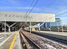 Widok na perony i zadaszenie stacji Warszawa Zachodnia, fot. Martyn Janduła