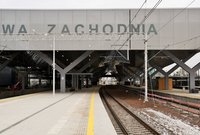 Początek hali peronowej z napisem Warszawa Zachodnia. Gotowy peron nr 7, fot. Martyn Janduła