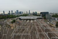 Tory prowadzące do stacji. w tle stacja Warszawa Zachodnia i centrum Warszawy_fot. Artur Lewandowski